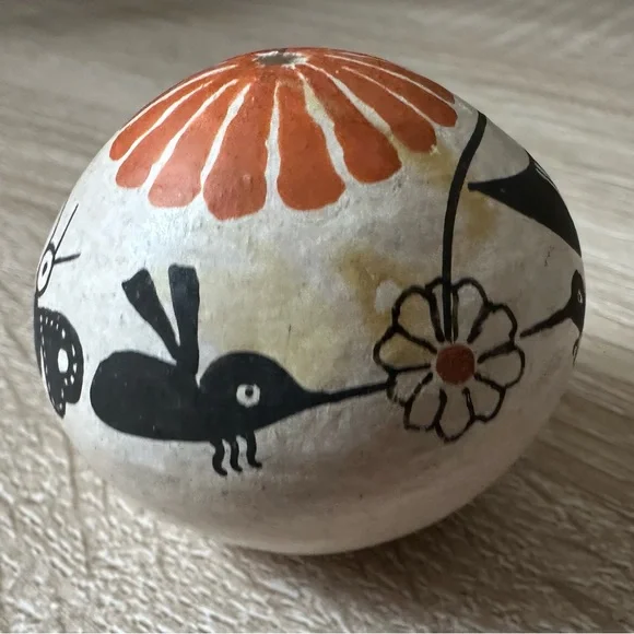 Acoma Small Seed Jar by BJCERNO - Picture 3 of 4